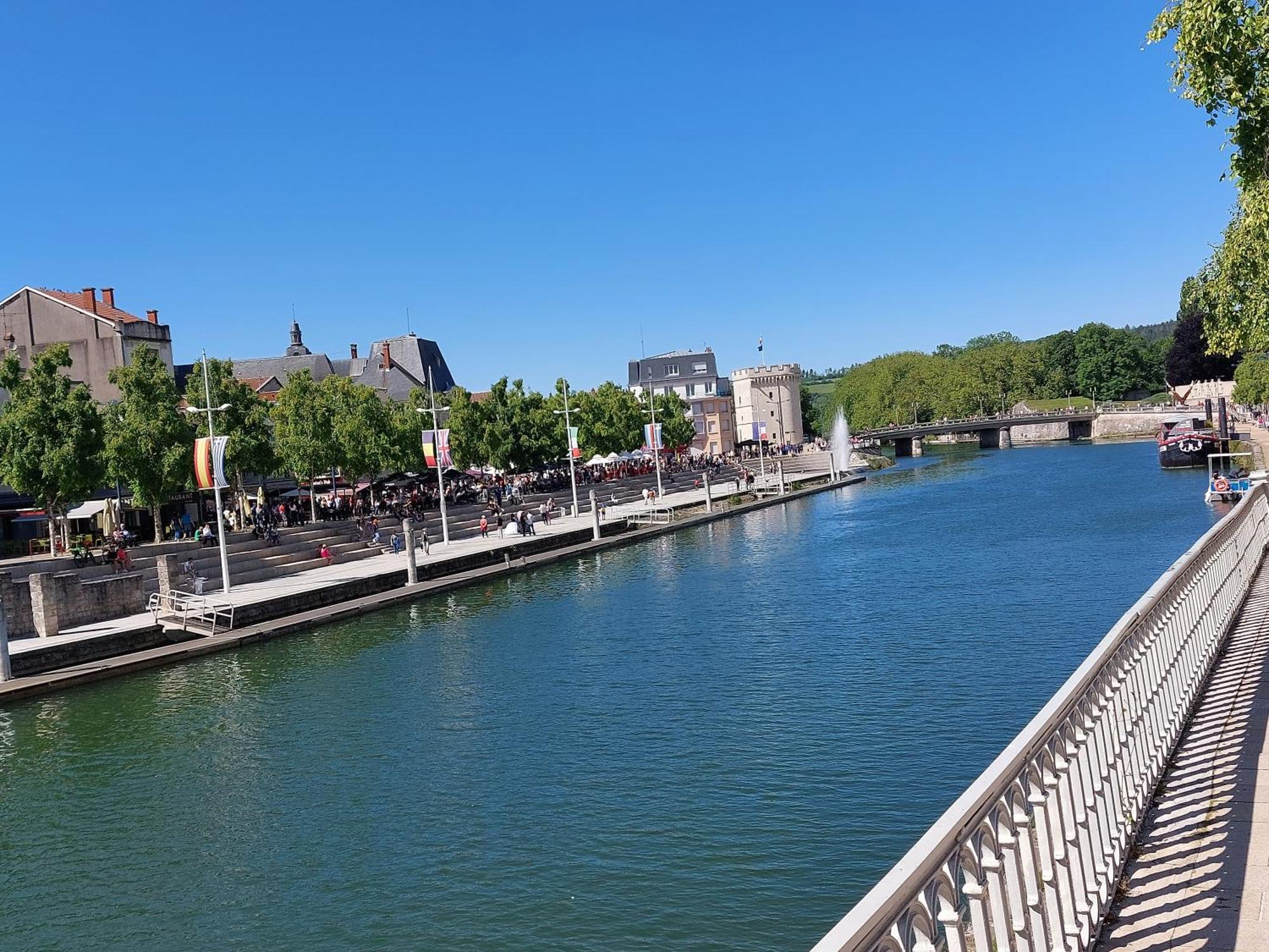 Les Loges De Vero Duplex , Appartement Neuf Classe 3 Etoiles - Garage Velo Et Moto - Parking Prive - 1 Chambre Et Un Canape Convertible - Gere Par Prestazen'Services Thierville-sur-Meuse エクステリア 写真