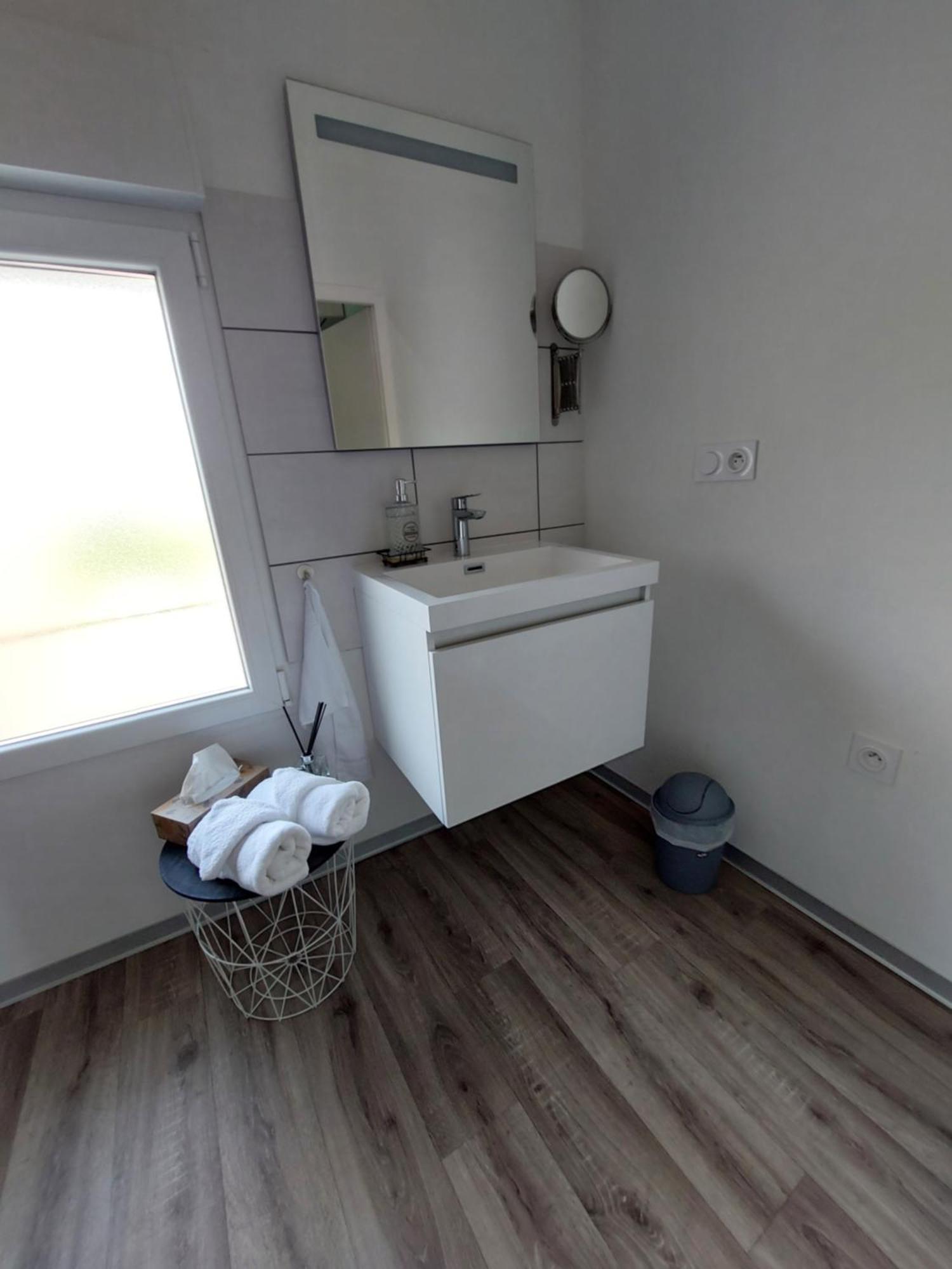 Les Loges De Vero Duplex , Appartement Neuf Classe 3 Etoiles - Garage Velo Et Moto - Parking Prive - 1 Chambre Et Un Canape Convertible - Gere Par Prestazen'Services Thierville-sur-Meuse エクステリア 写真
